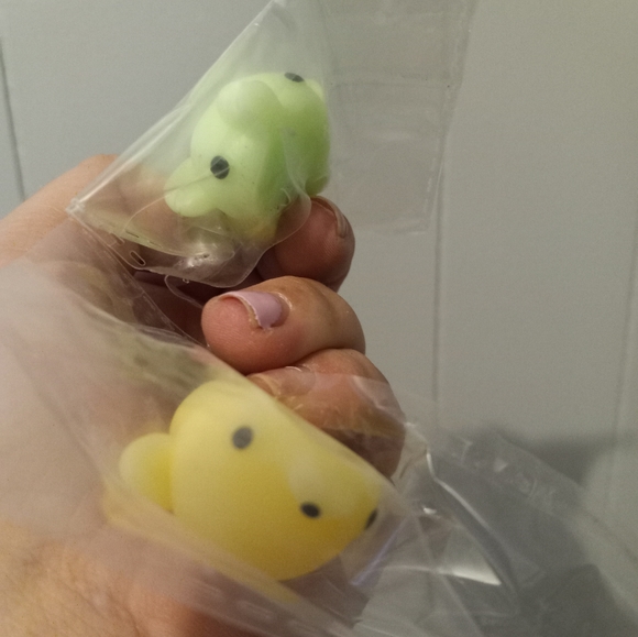 Free with any purchase/Mini squishys - Picture 4 of 6